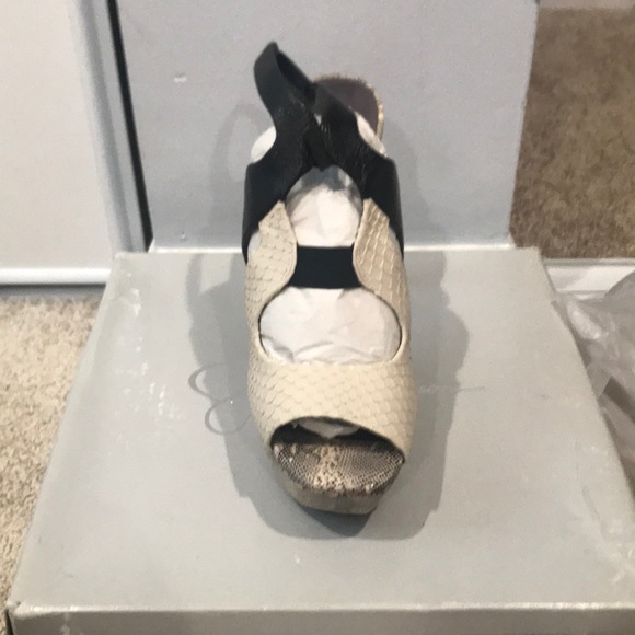 Jessica Simpson - Picture 3 of 5